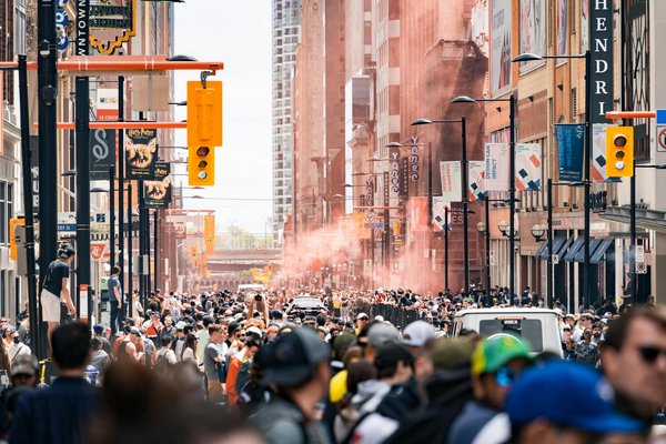 Pendentifs croix pour homme : entre style et tradition